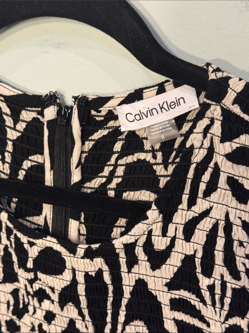 Calvin Klein Sleeveless Black & cream floral smocked Jumpsuit Size 8 - Picture 5 of 8